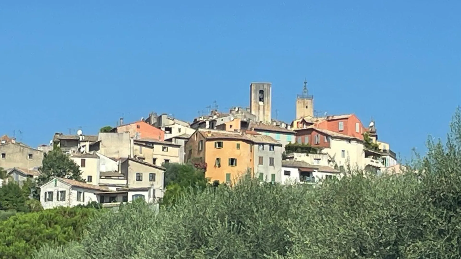 Biot - Place Des Arcades Apartment